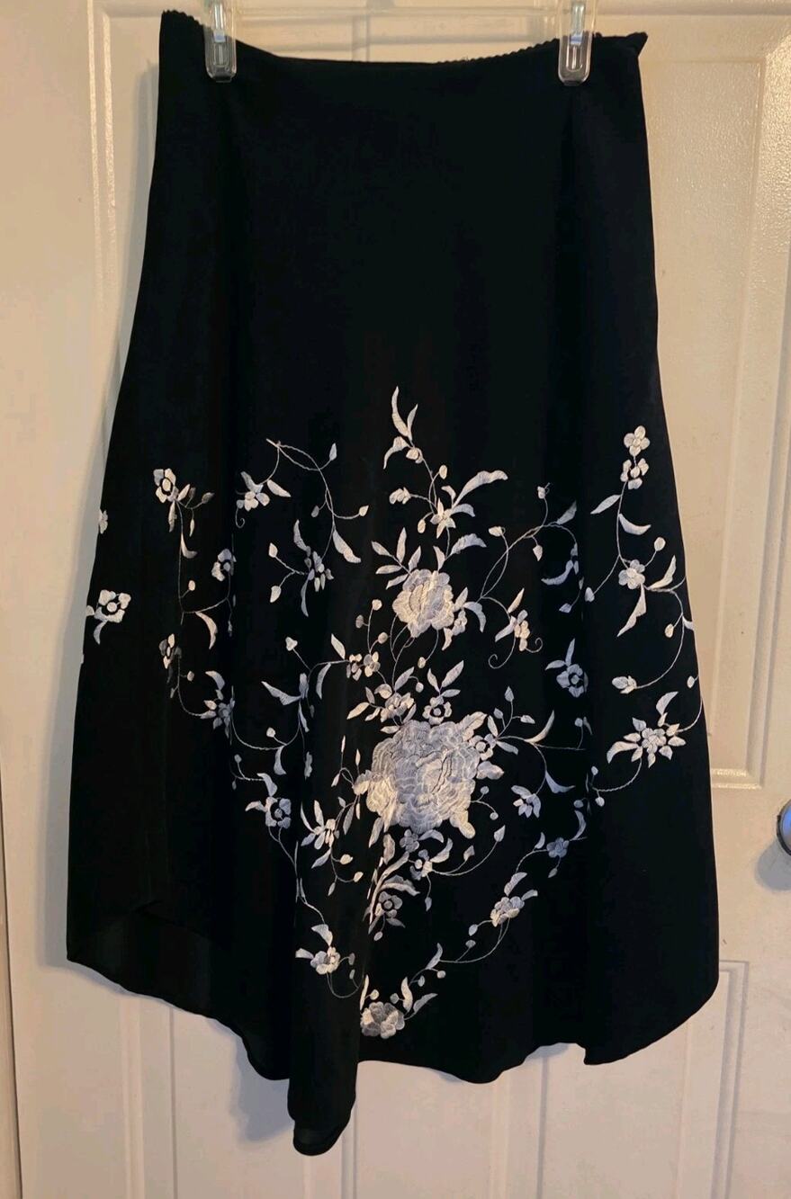 Ilyse Hart Ltd Vintage Y2K Embroidered Full Western Boho Handkerchief Hem Sm
